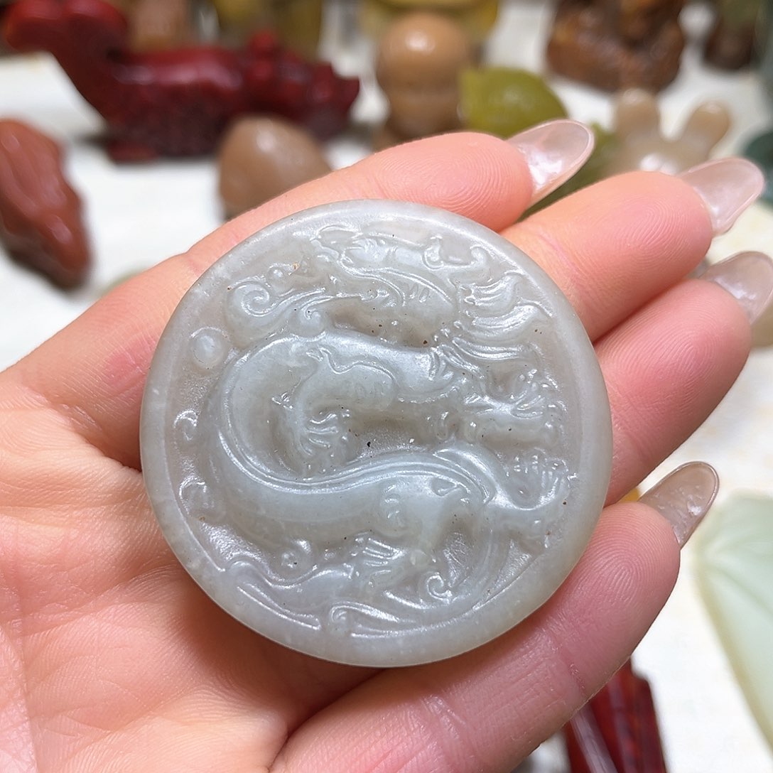 白玉菩提吊坠白玉菩提吊坠