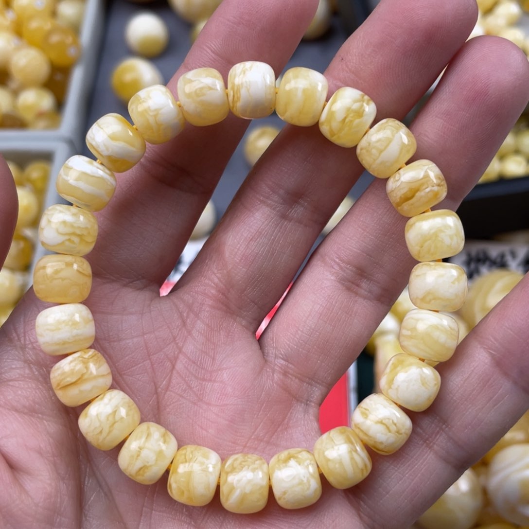 蜜蜡珠宝奇石未镶嵌