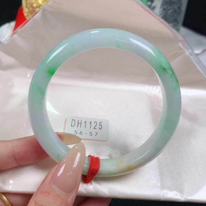 未镶嵌手镯翡翠编号DH1125