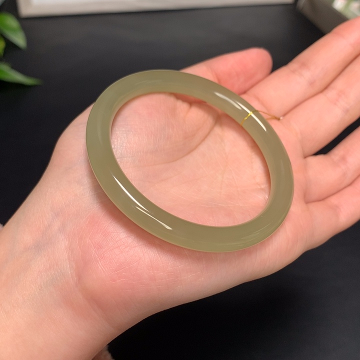 和田玉手镯未镶嵌56