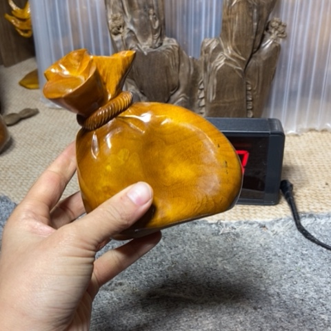 王***状金丝楠代代有福的