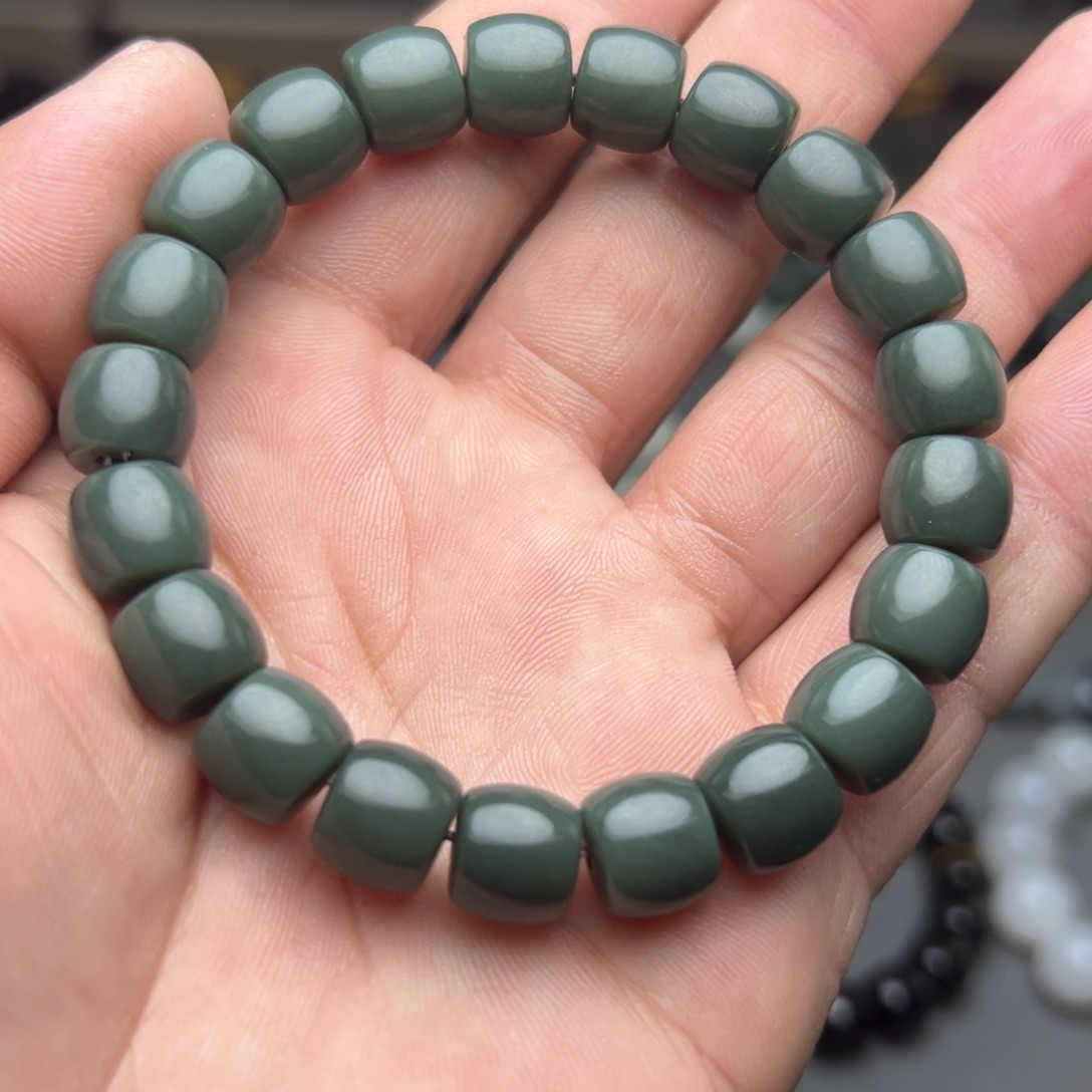 和田玉手链未镶嵌蓝调卡10