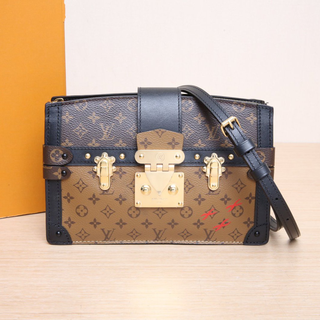 95新 LouisVuitton/路易威登 小花黑黑 软盒子包 拼色 PVC 芯片
