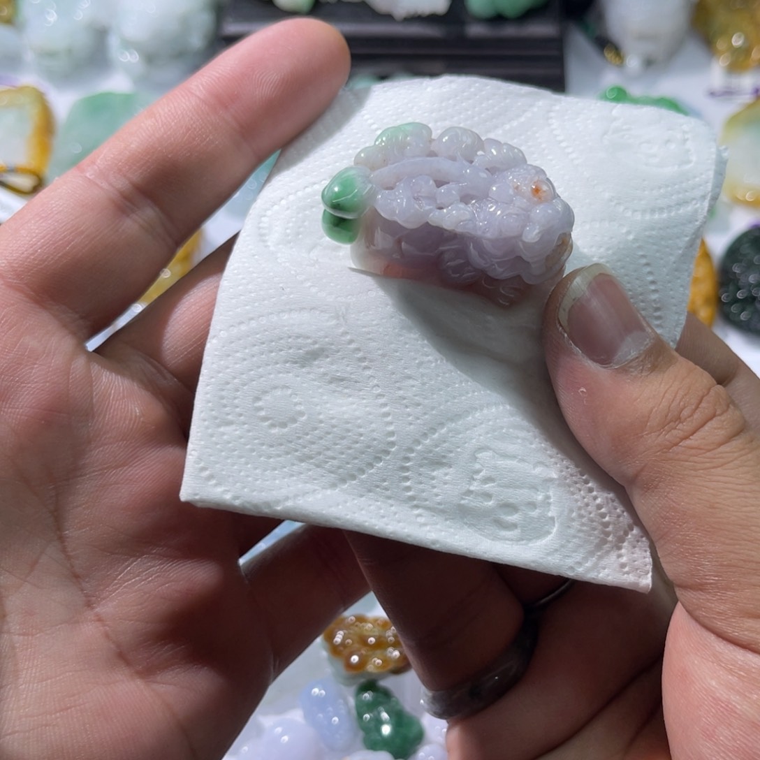 翡翠颈饰未镶嵌天然