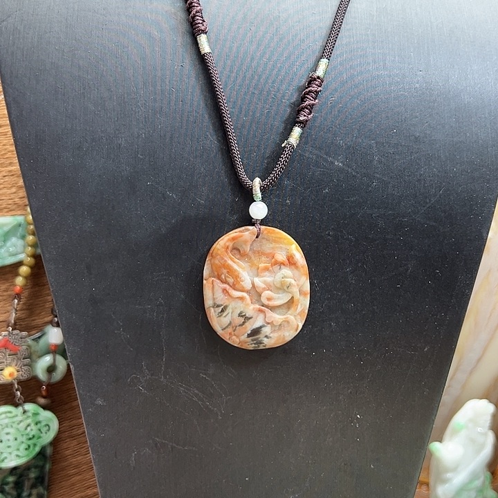 翡翠颈饰未镶嵌翡翠吊坠