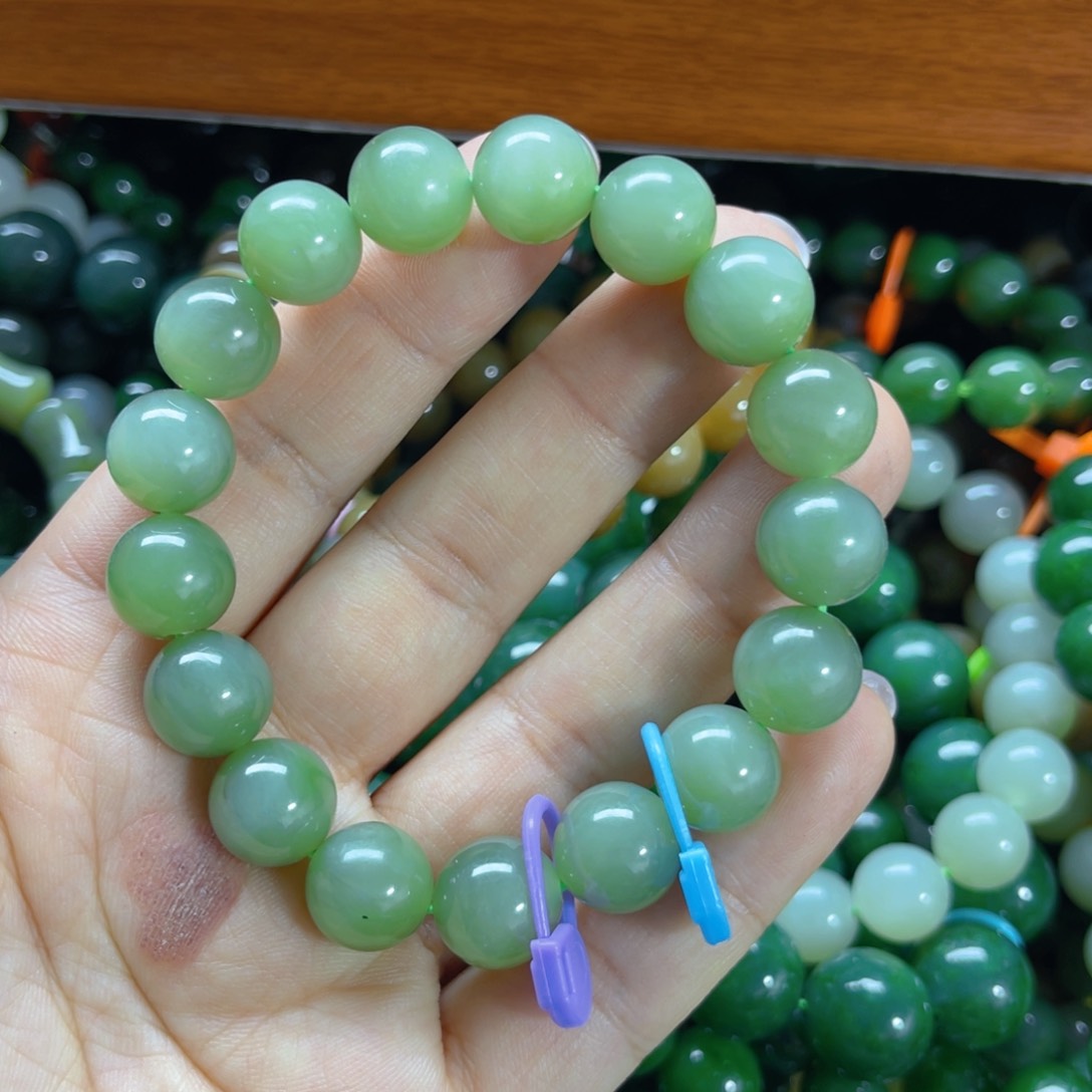 手链未镶嵌和田玉