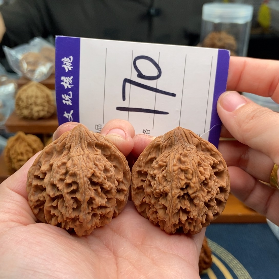 文玩核桃吊坠43满天星