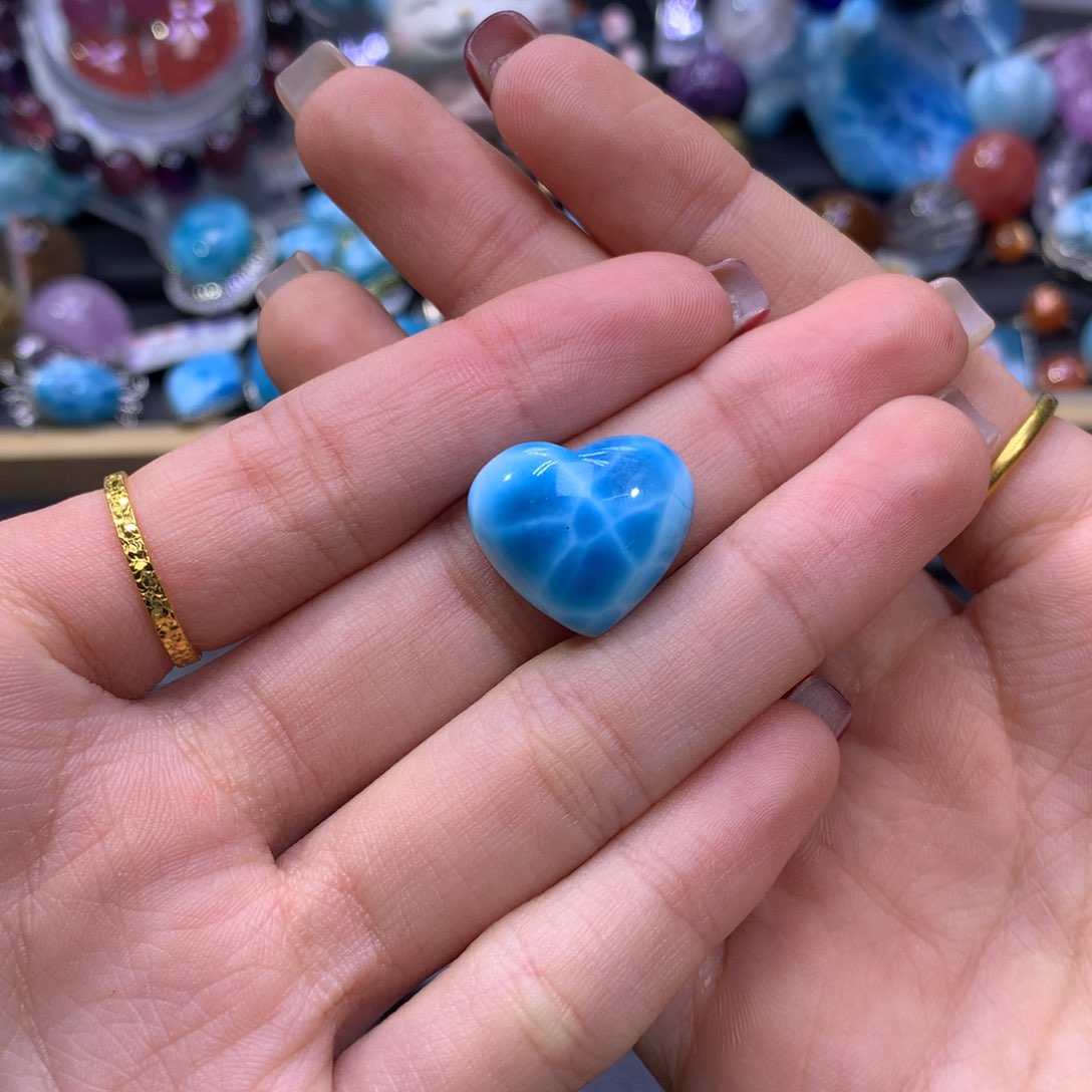 针钠钙石（海纹石）颈饰未镶嵌大*?