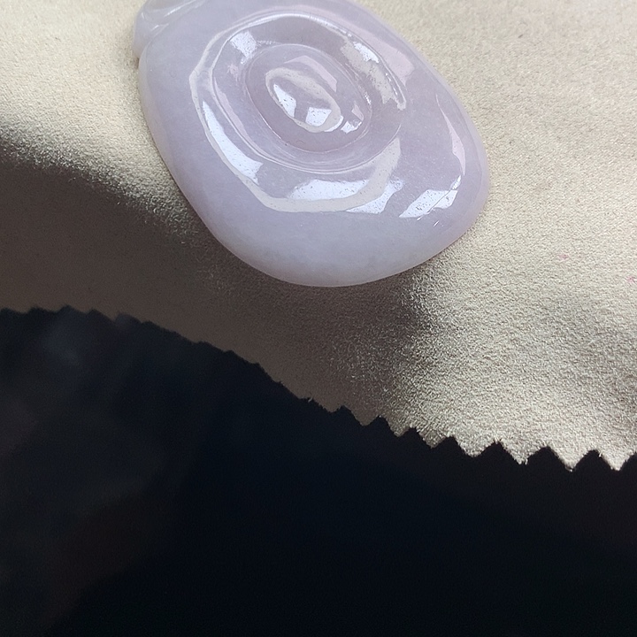 翡翠颈饰未镶嵌吊坠