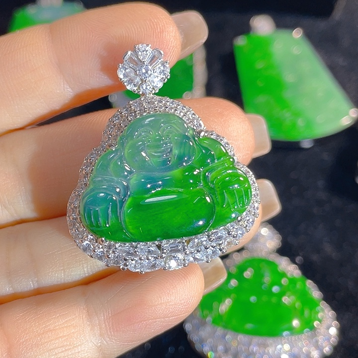 翡翠银S925镶嵌颈饰翡翠