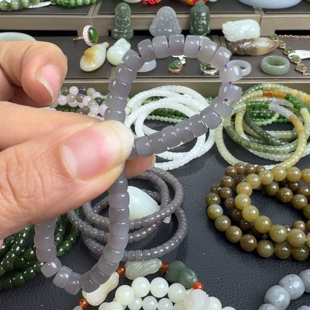 未镶嵌手串和田玉梅