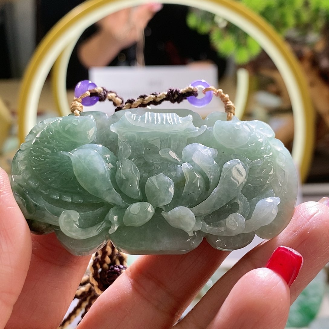 【闪购商品】翡翠颈饰未镶嵌鱼