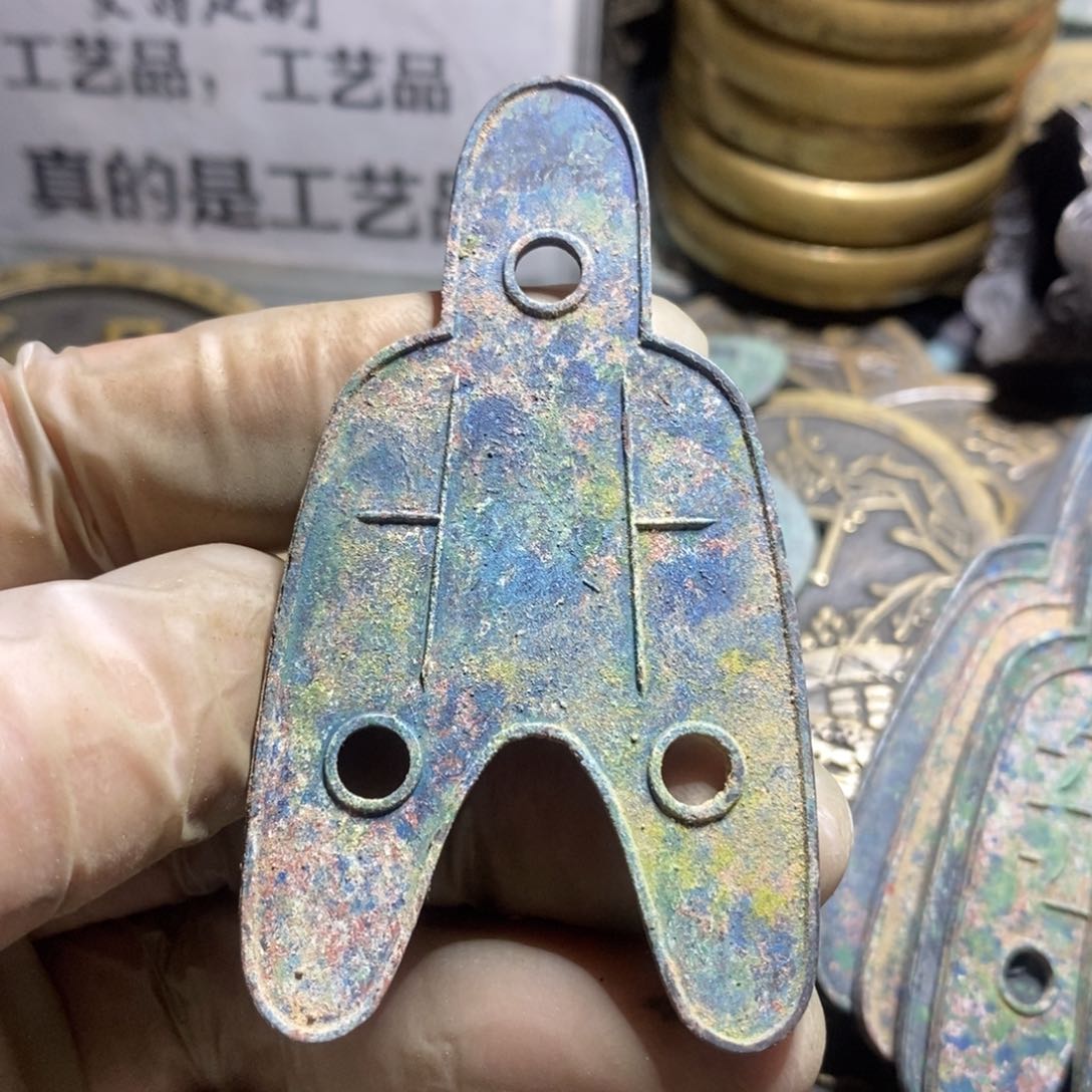 铜现代工艺品学习币