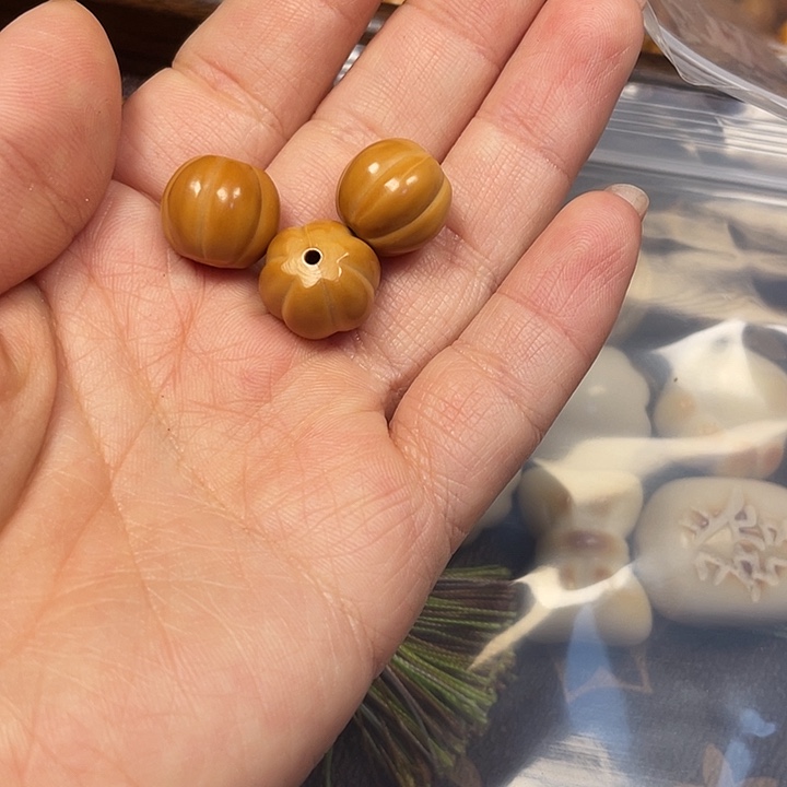 木昕*散籽手串用。        