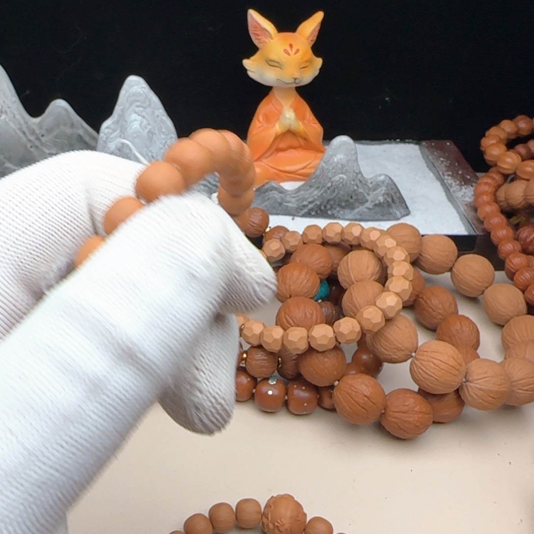 猴头核桃手串手工山峦