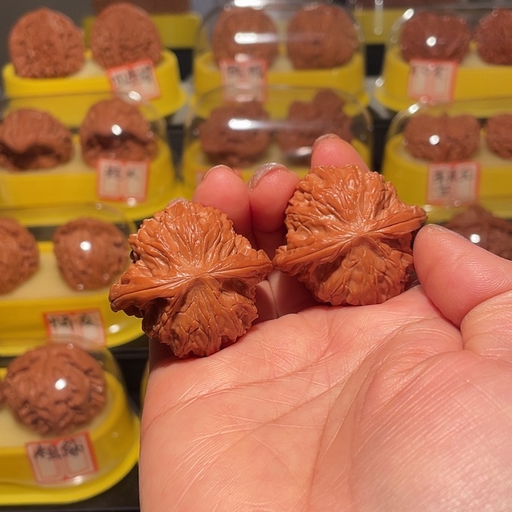 木质文玩麻核桃磨盘