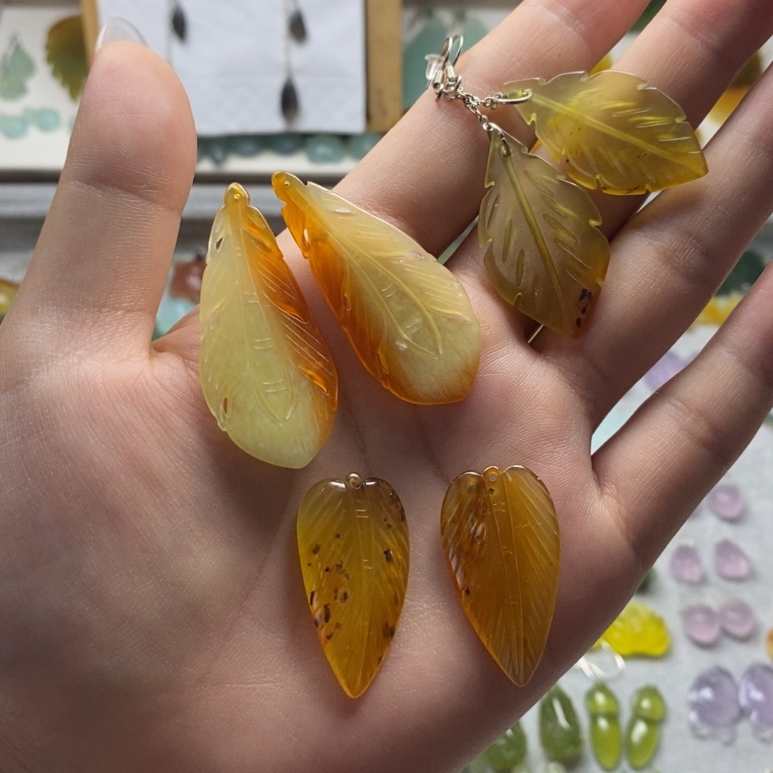 蛇纹石玉未镶嵌耳饰/颈饰