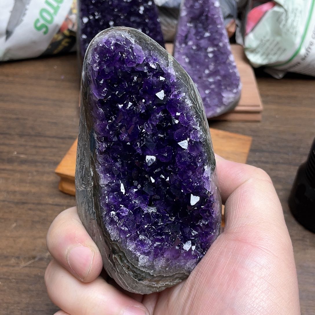 紫晶大型摆件（非配饰）未镶嵌