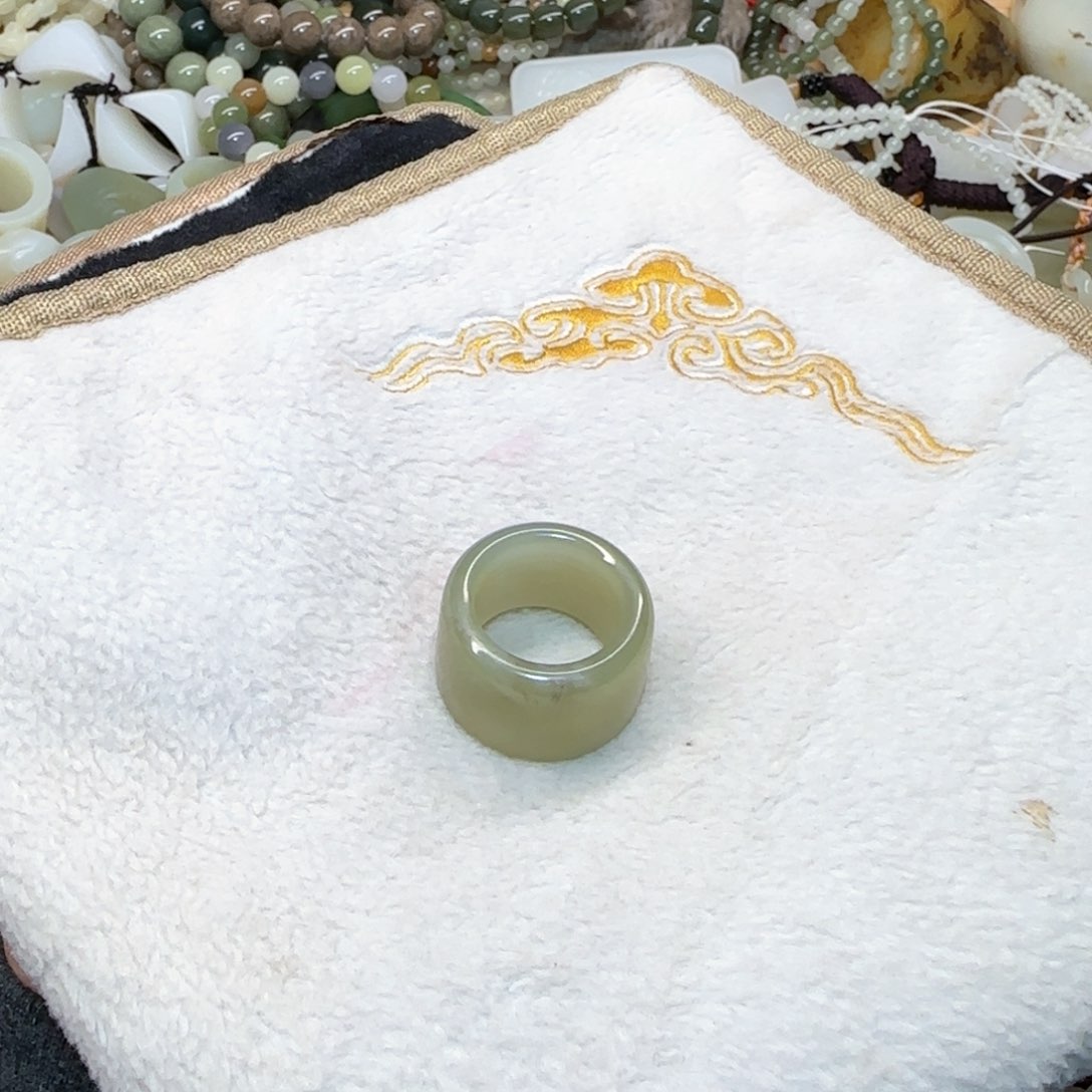 和田玉把件未镶嵌金*.