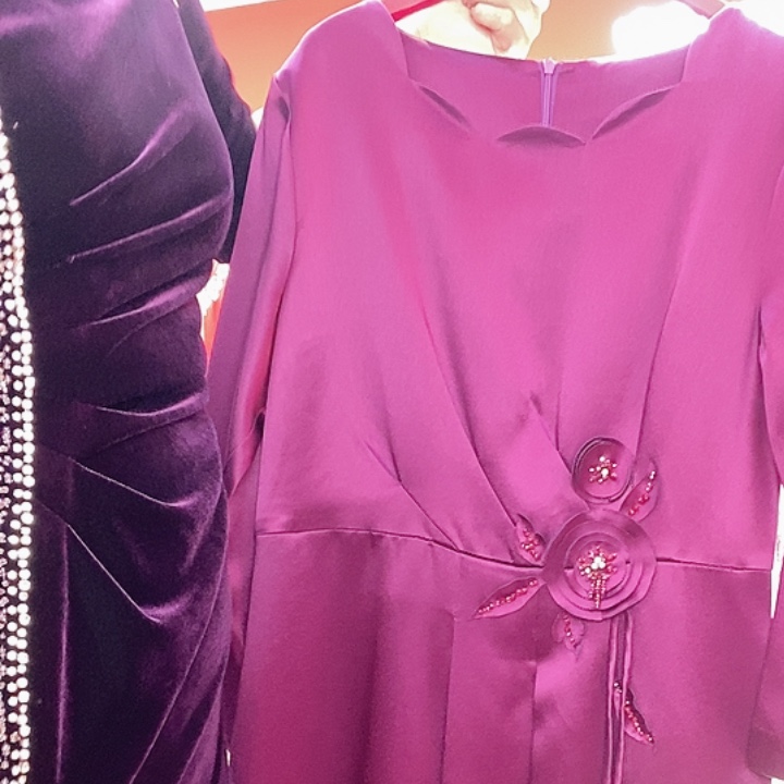 中长款收腰礼服裙