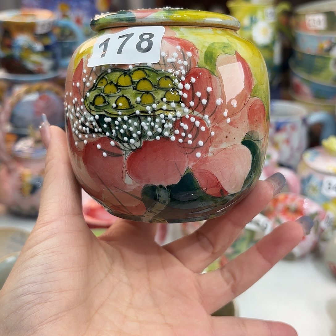 瓷片你也不要多吃些饭呀