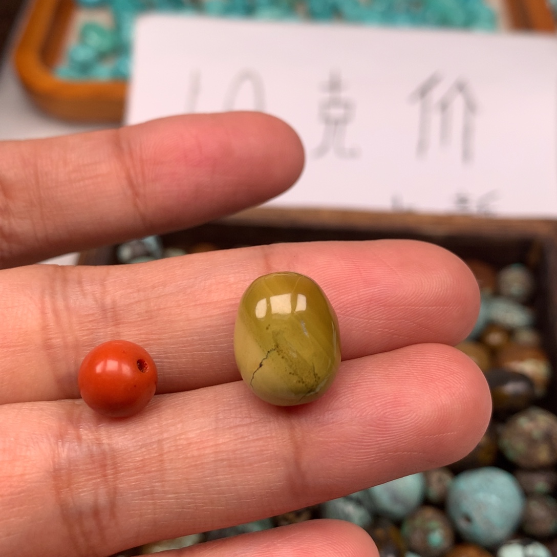 小***杨玛瑙/玉髓未镶嵌随形