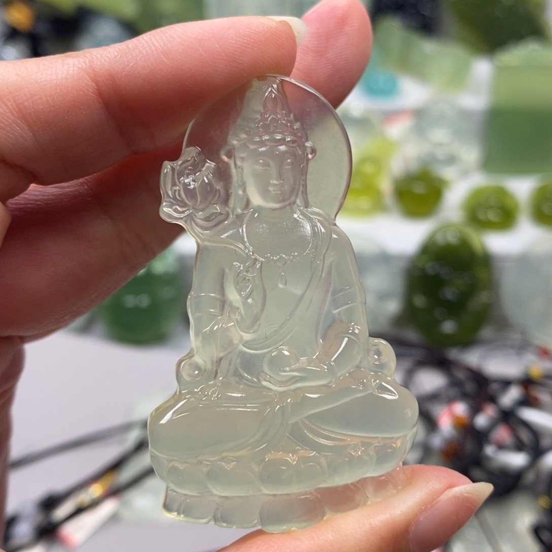 天***涯蛇纹石玉未镶嵌颈饰