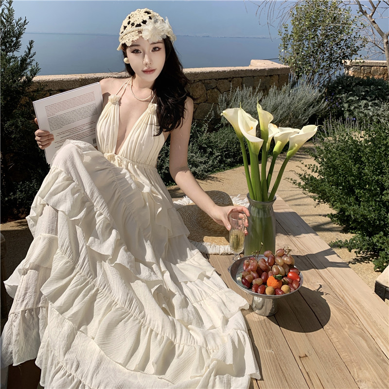 泰国旅游穿搭海岛风生态棉海边度假挂脖露背连衣裙波西米亚沙滩裙