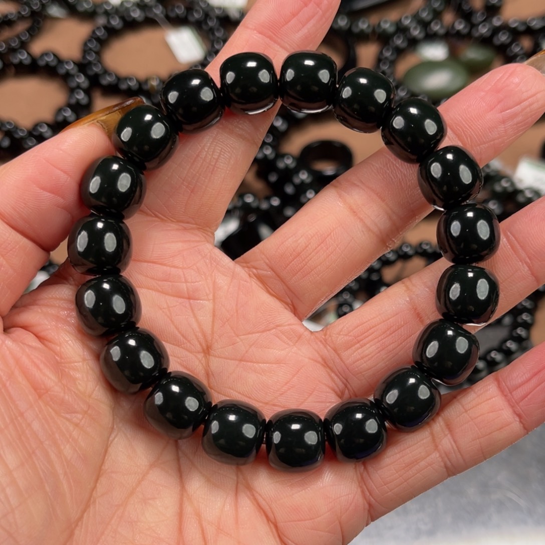 阿***伟和田玉未镶嵌手串12