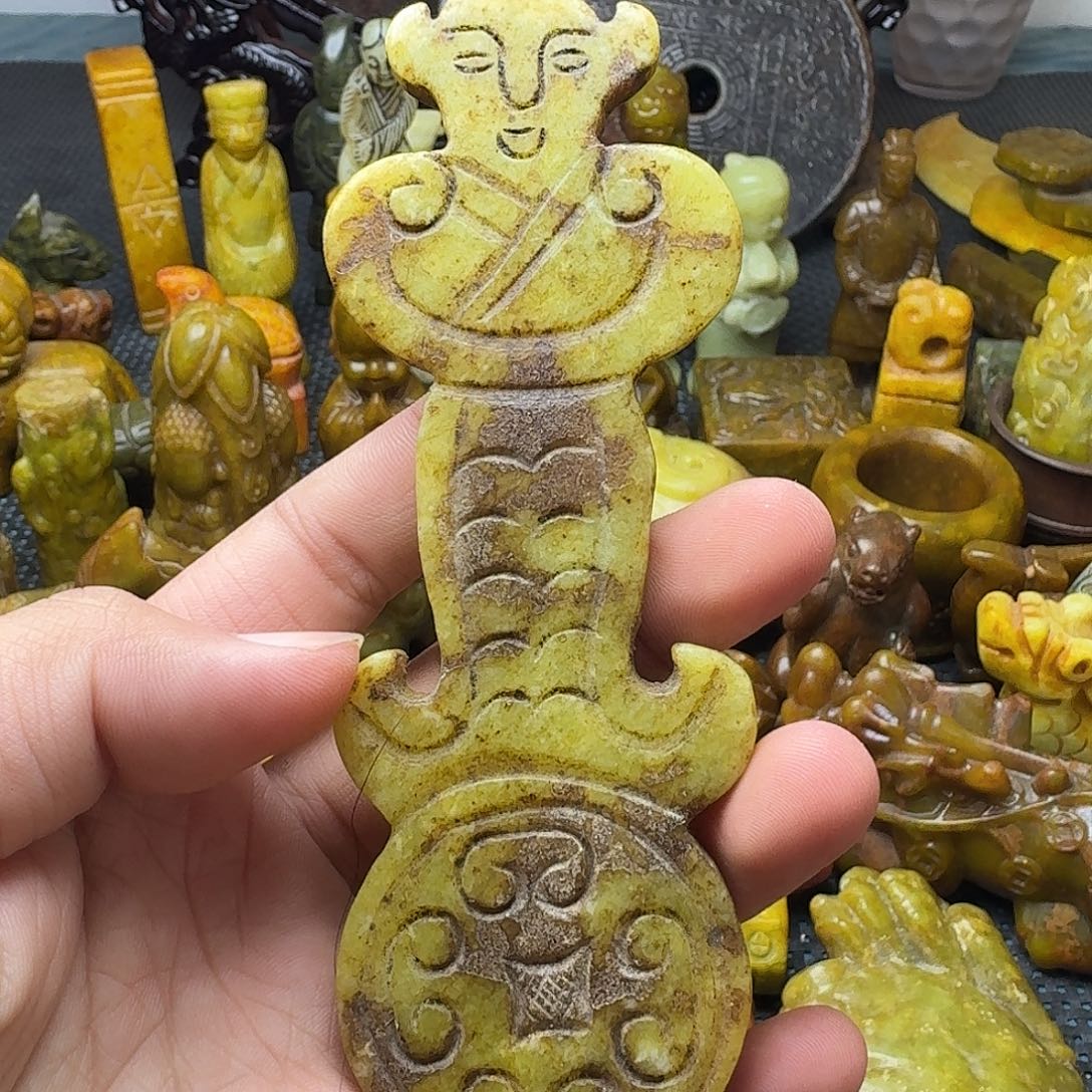 白玉菩提吊坠。。。