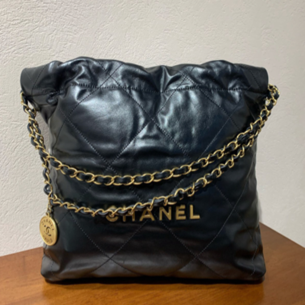 99新 Chanel/香奈儿 24B黑金牛皮22bag 小号 时尚单肩斜挎包