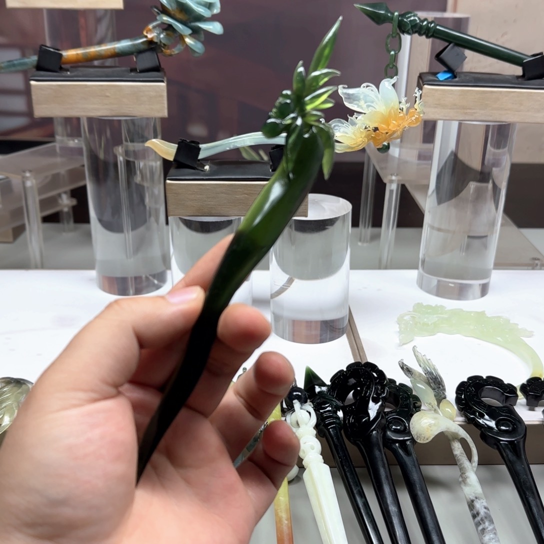 蛇纹石玉发饰合金