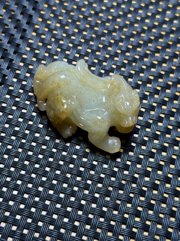 古润珍藏精美和田玉貔貅