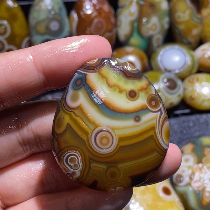 玛瑙/玉髓未镶嵌珠宝半成品106