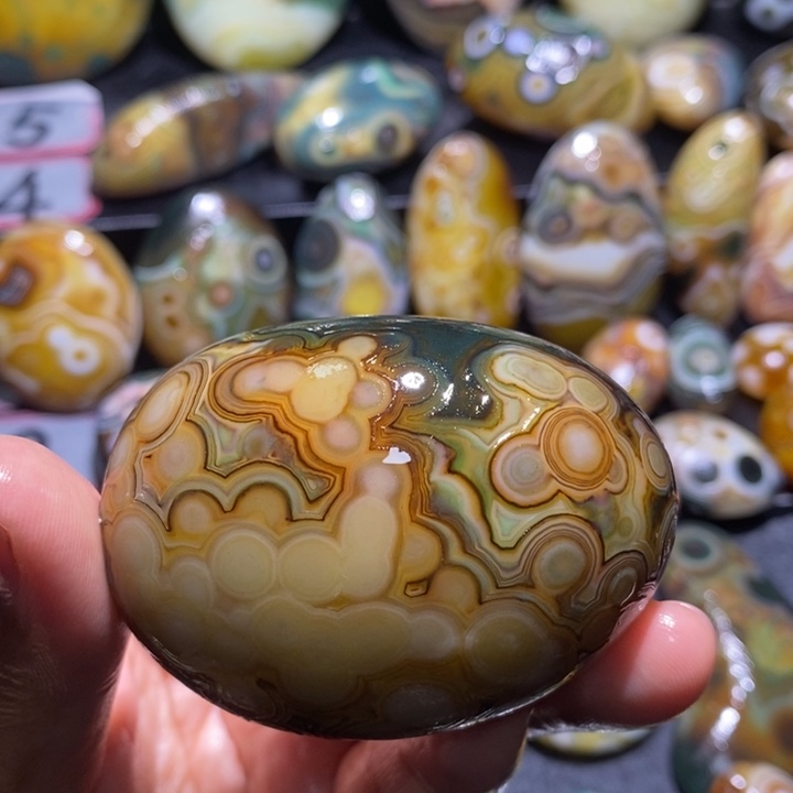 玛瑙/玉髓未镶嵌珠宝奇石104