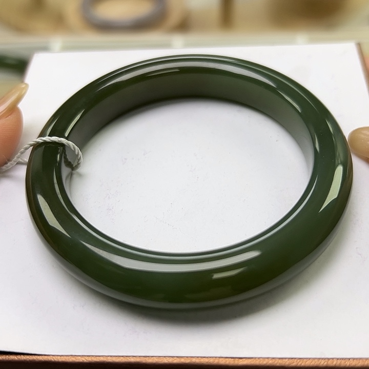 和田玉未镶嵌手镯7