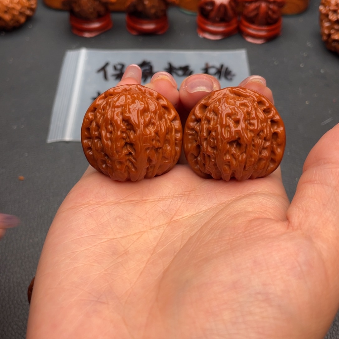 柯***伦把件文玩核桃白狮子