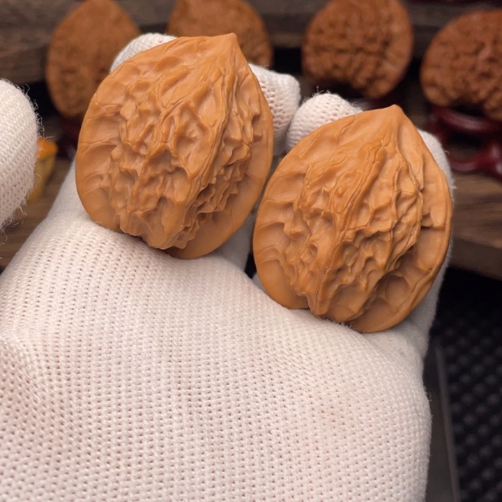 把件文玩核桃秦岭野生山魄系列剑槊32全