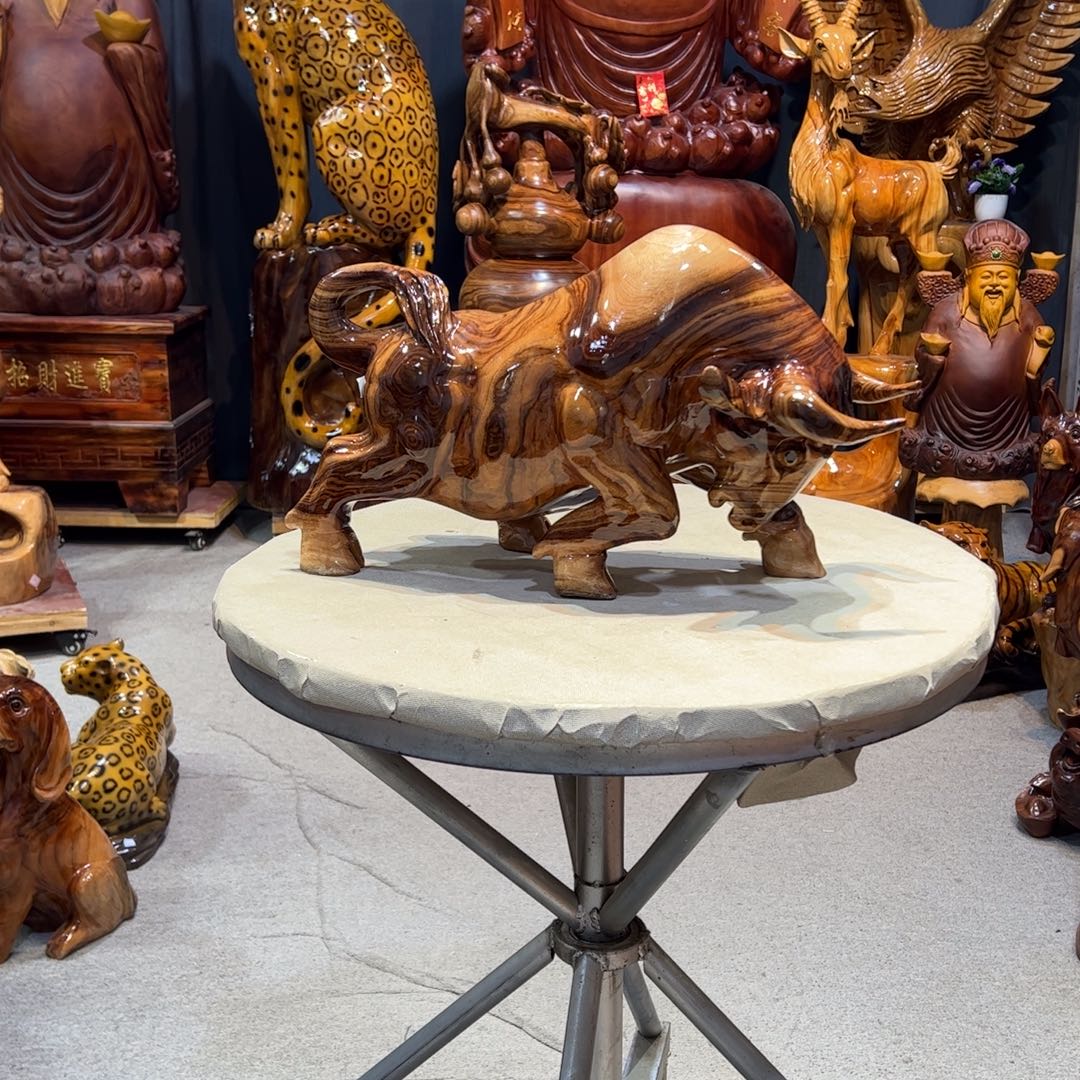 T***.香樟木香樟木材质牛牛摆件
