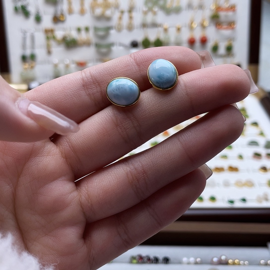 和田玉未镶嵌耳饰