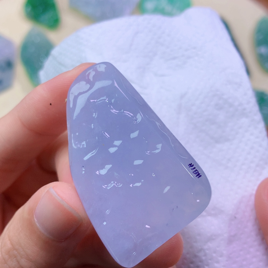 翡翠未镶嵌吊坠(不含链) 2684