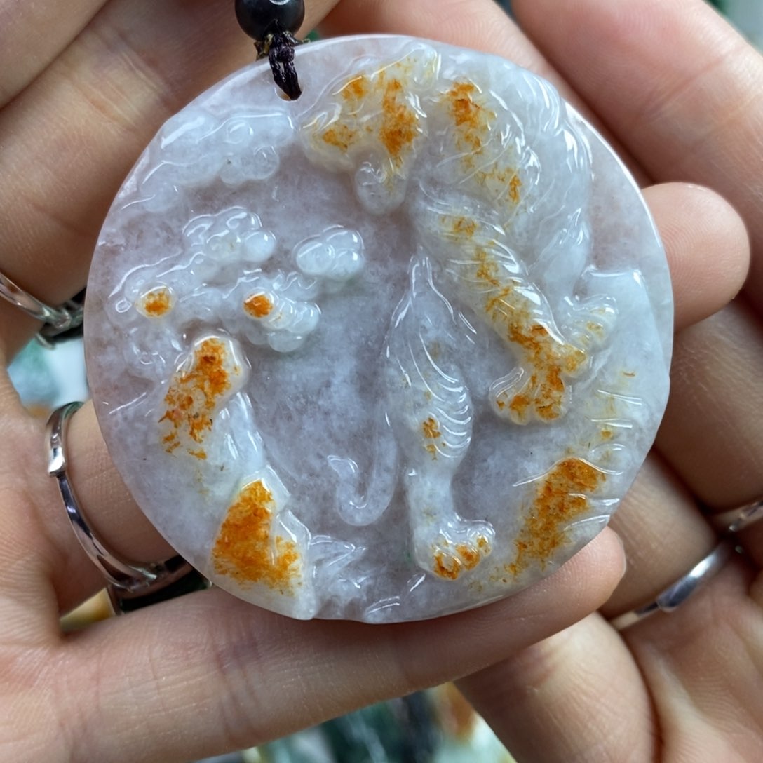 翡翠颈饰未镶嵌吊坠