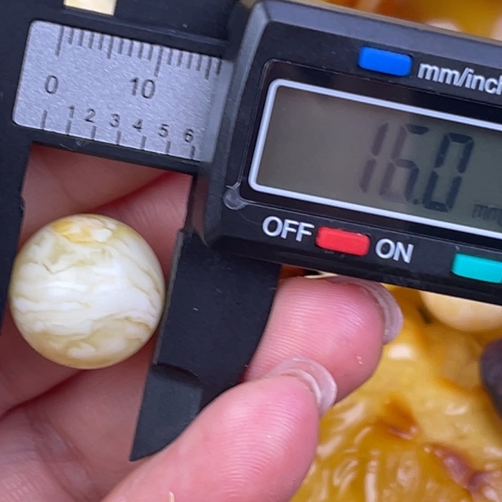 蜜蜡未镶嵌裸石730