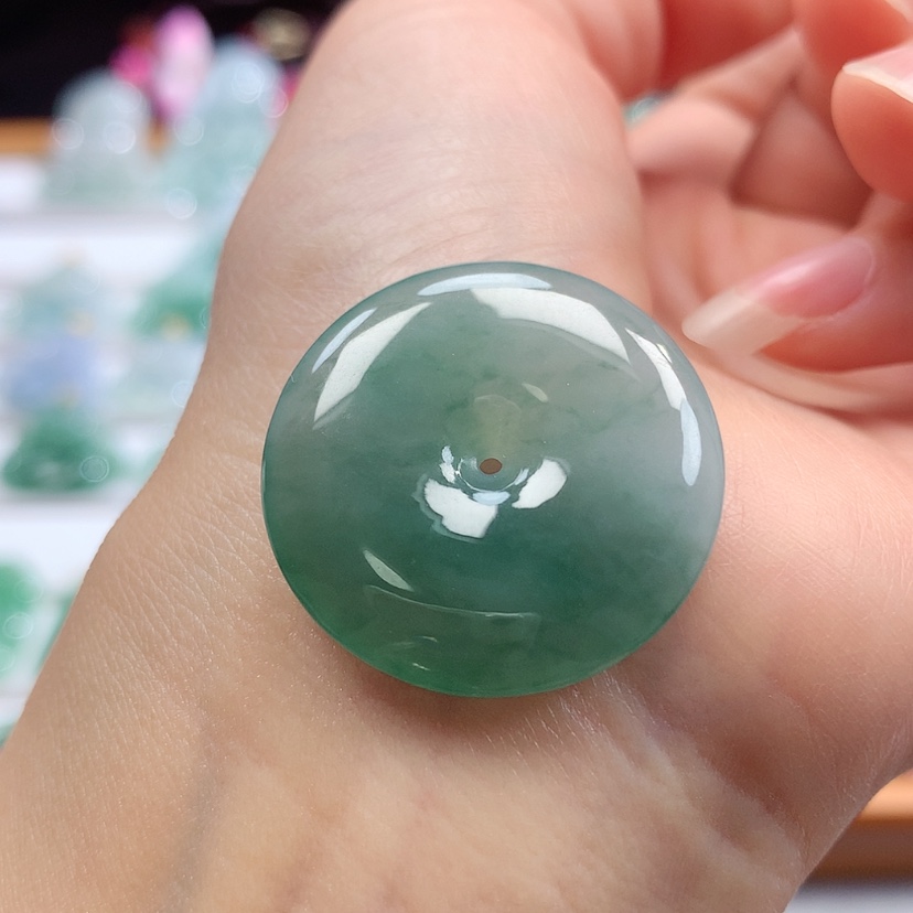 【闪购商品】翡翠吊坠(不含链)未镶嵌