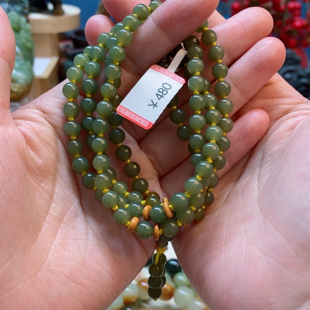 透闪石质玉项链未镶嵌大*大