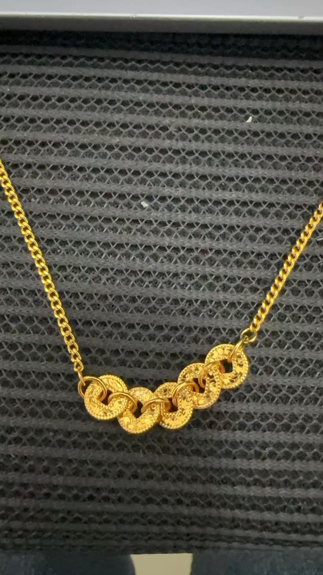 小众设计简单经典吊坠Ht10703