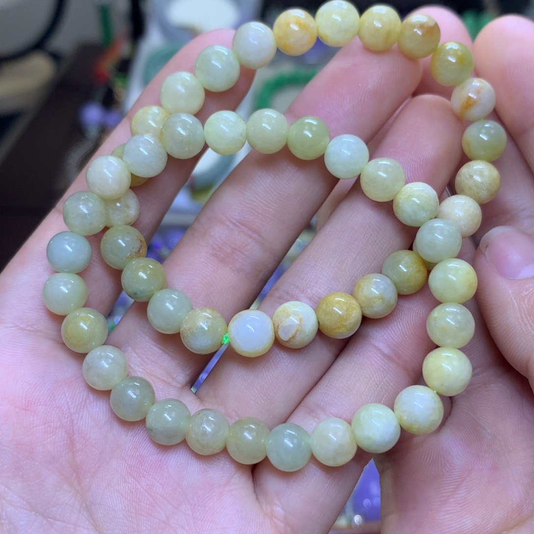 翡翠颈饰未镶嵌翡翠（返）