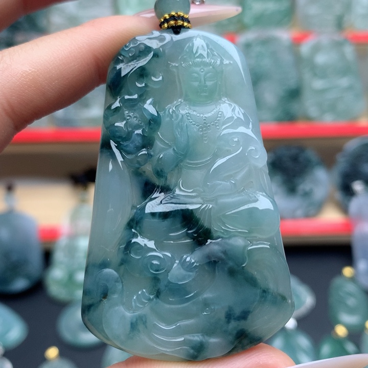 翡翠未镶嵌颈饰普贤