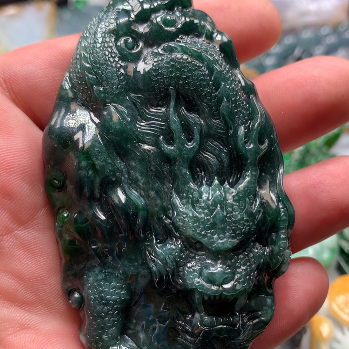 翡翠颈饰未镶嵌保真天然a货翡翠