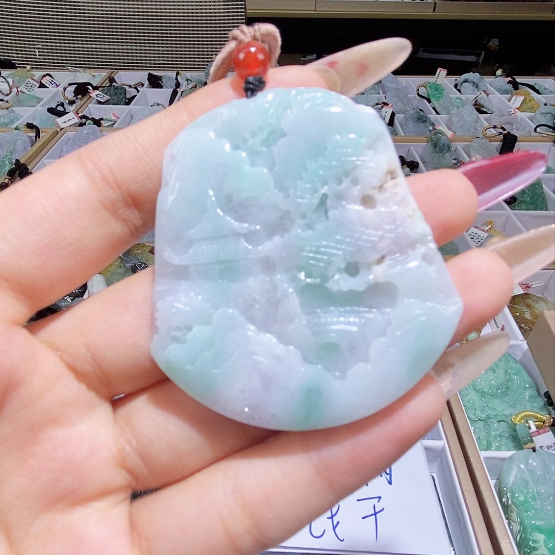 翡翠颈饰未镶嵌天然